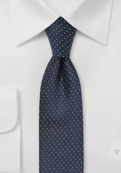 Cravatta sottile blu puntini