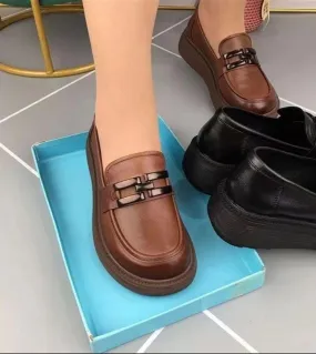 Scarpe da donna Autunno Calzature femminili stile britannico Modis Slip On Punta tonda Zoccoli Piattaforma Abito preppy autunnal